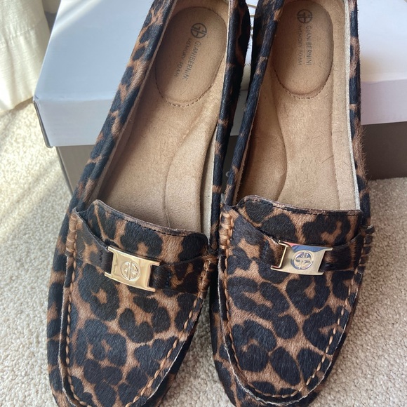 Giani Bernini leopard driving mocs EUC - Picture 3 of 6